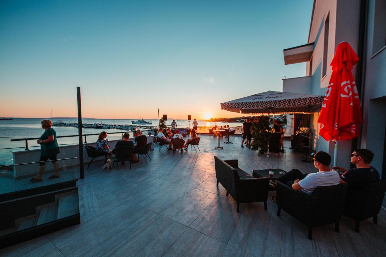 The Loza - Seaside Festival Hotel 诺瓦利娅 外观 照片