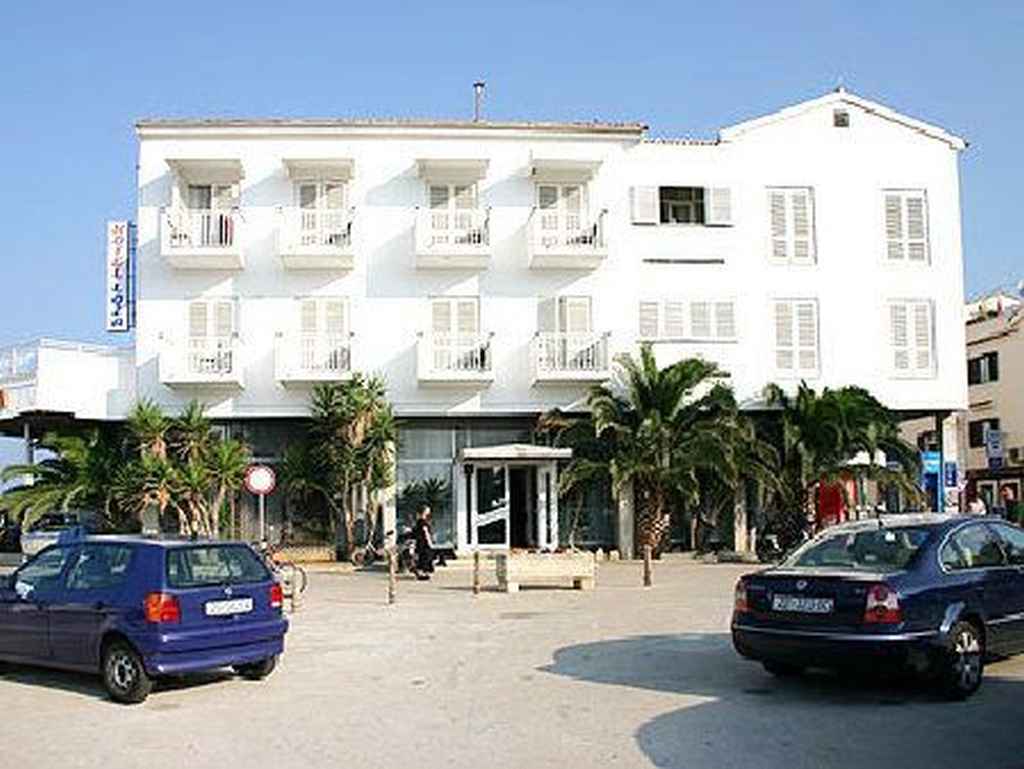 The Loza - Seaside Festival Hotel 诺瓦利娅 外观 照片